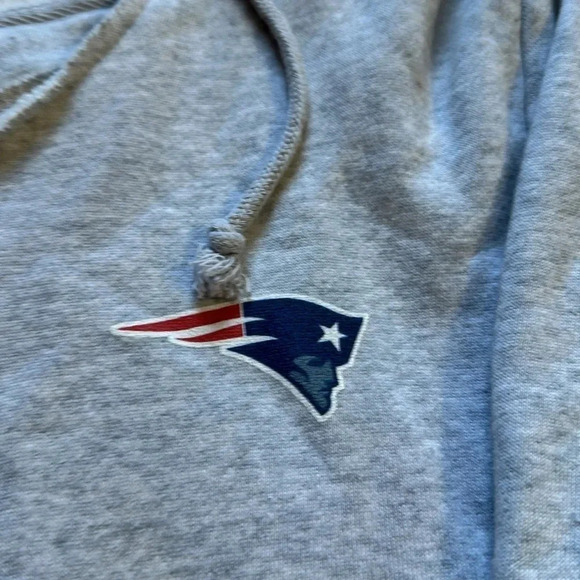 New England Patriots  hoodie size large NFL - Picture 2 of 6